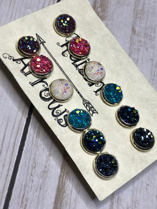 WS Mini druzy studs EM3